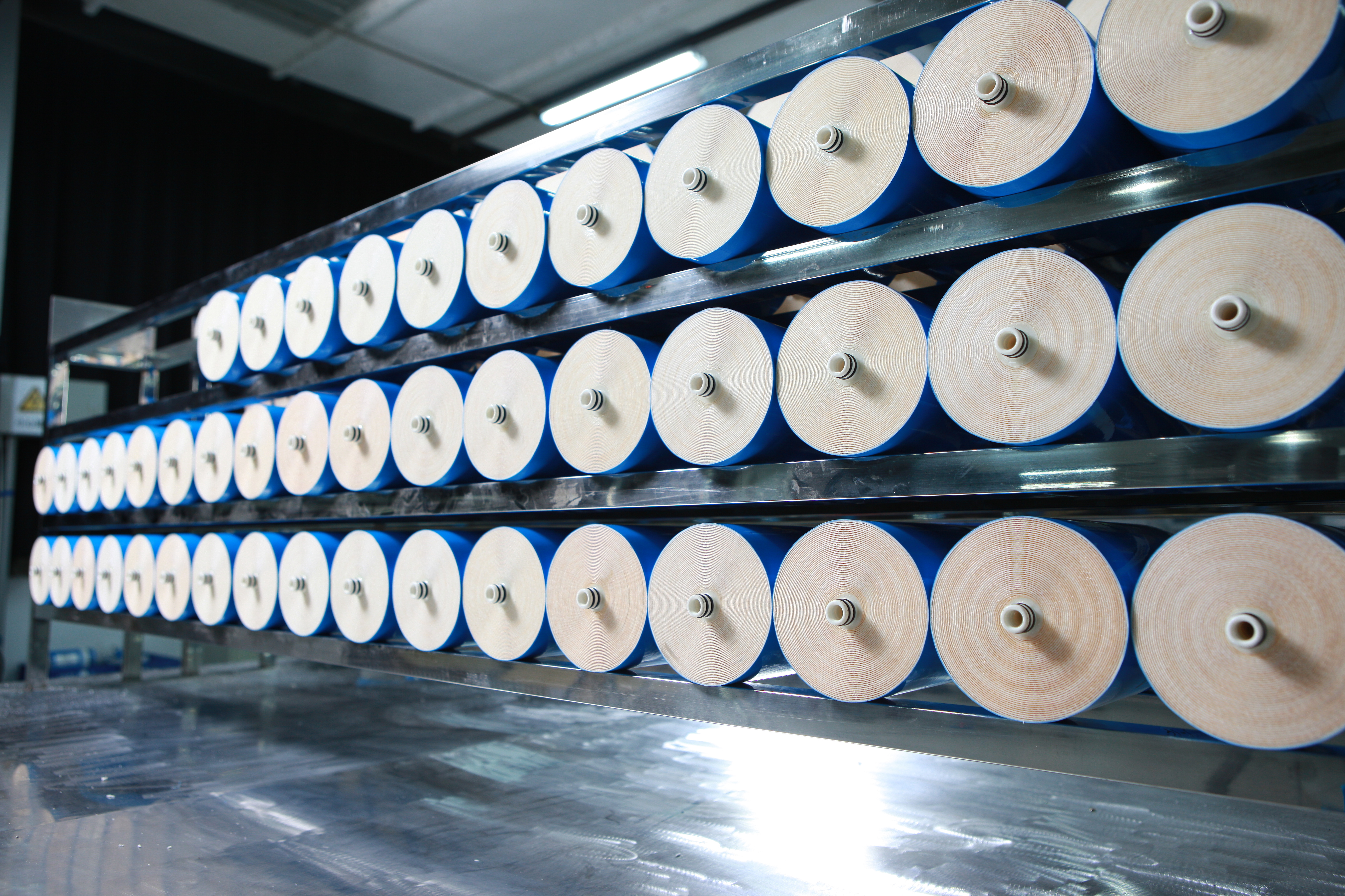 乐鱼体育-企业责任也可出口？海尔波兰向当地捐赠彩绘冰箱